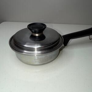 Duncan Hines Regal Ware 18/8 Stainless Steel 1 Quart Saucepan with Lid Vintage
